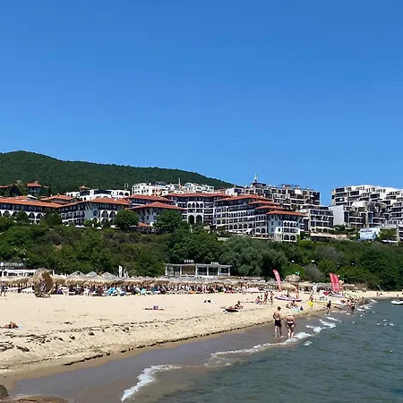 Апартамент Horizon 9 'в' *