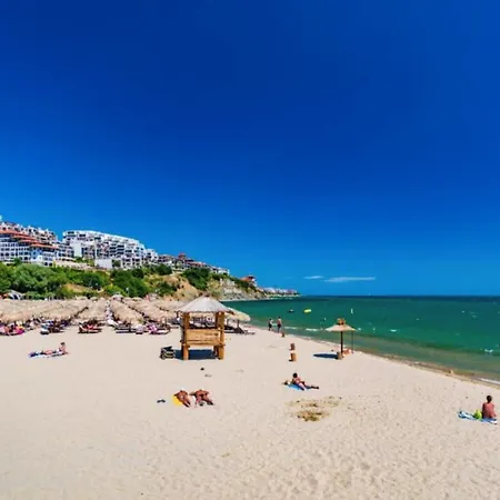 Horizon 9 'в' Apartment *